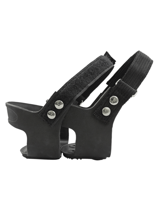 Ice Gripster ITR3615 AntiSlip Traction Cleats with Carbon Steel Studs, Size Medium